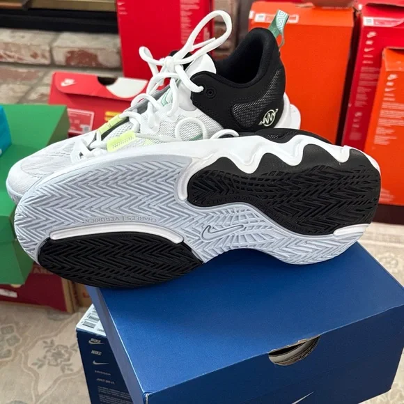 Nike Kids Giannis Immortality 2 Black White Basketball Shoes